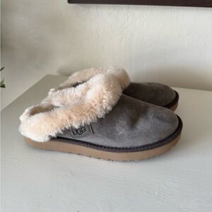 UGG Gray/Taupe Suede Shearling Clogs with Cream Fur Trim